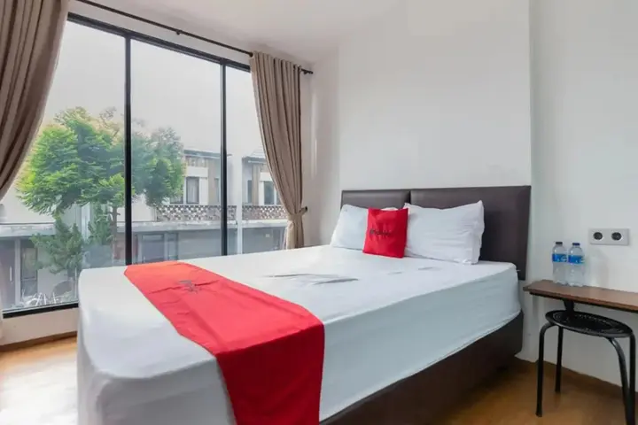Legok: RedDoorz Plus near ICE BSD 2