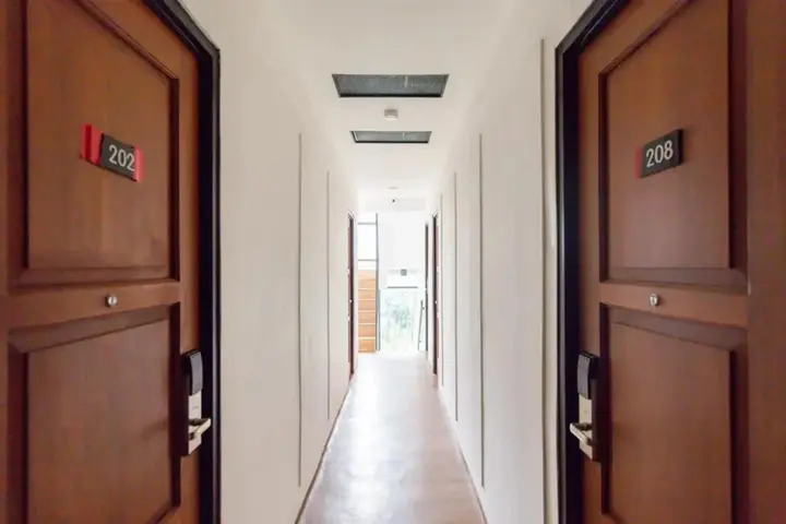 Legok: RedDoorz Plus near ICE BSD 2