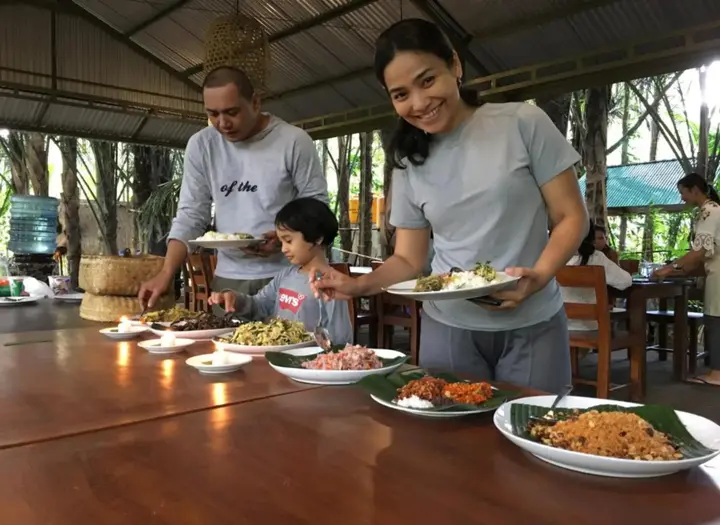 Таро: Tegal Dukuh Camp