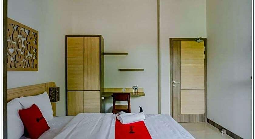 Батуретно: RedDoorz near Jogja City Mall 4