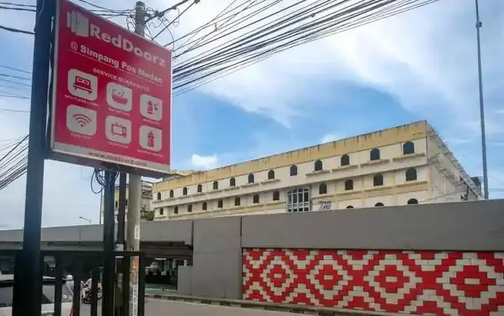 Медан: RedDoorz @ Simpang Pos Medan