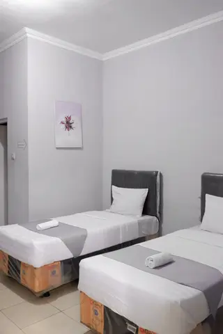 Батуретно: Wisma Almaidah Jogjakarta RedPartner