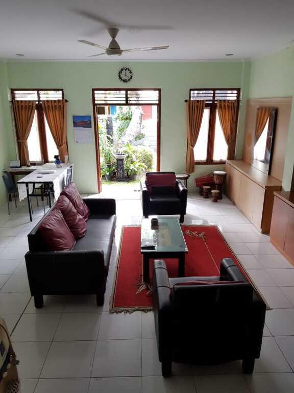Депок: Embe Pitoe Syariah Gejayan RedPartner