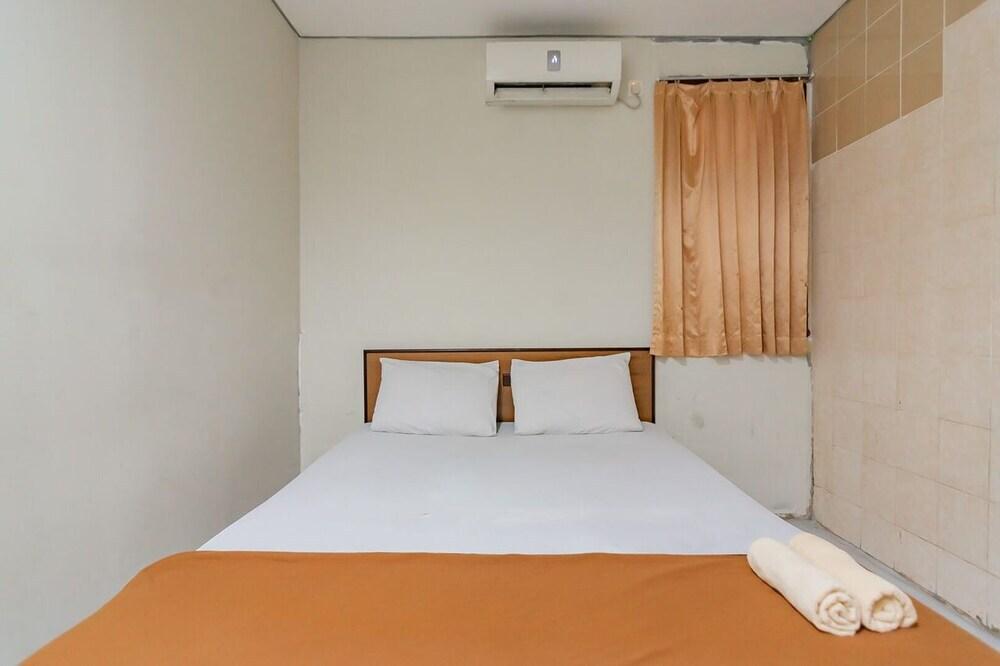 Баликпапан: OYO 761 Mahkota Intan Hotel