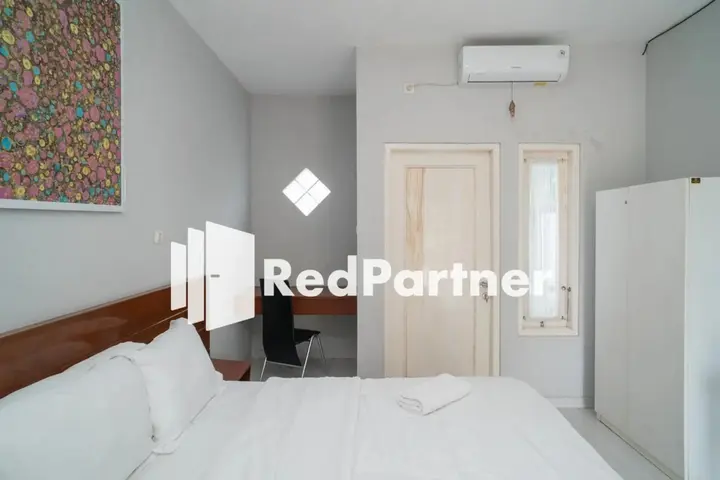 Батуретно: House Acasia Syariah RedPartner