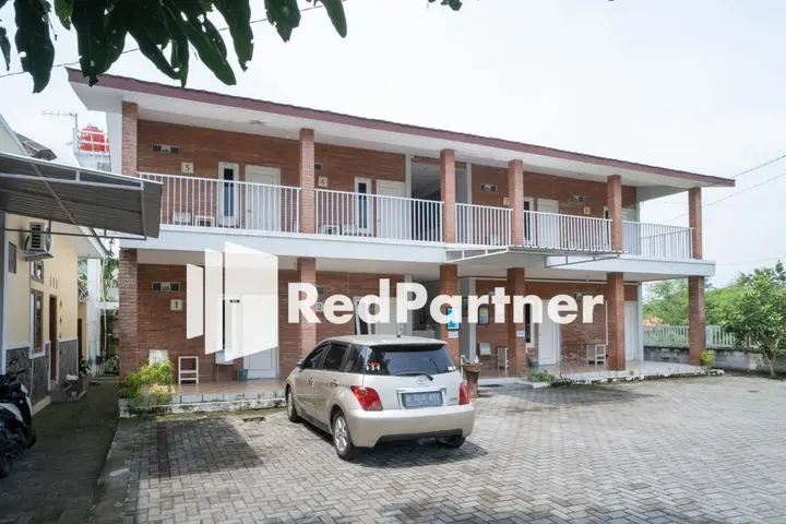 Батуретно: House Acasia Syariah RedPartner