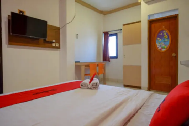 Семаранг: RedDoorz Plus near Ciputra Mall Simpang Lima 2