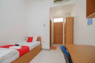 Тангеранг: RedDoorz Syariah Plus @ Wisma Bougenville Karawaci