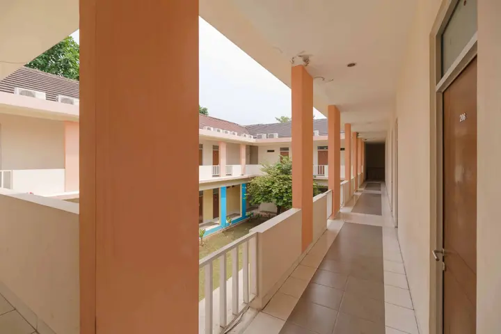 Тангеранг: RedDoorz Syariah Plus @ Wisma Bougenville Karawaci