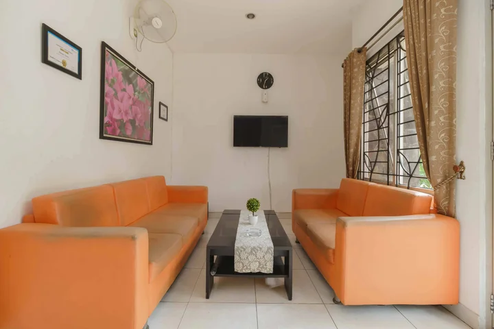 Тангеранг: RedDoorz Syariah Plus @ Wisma Bougenville Karawaci