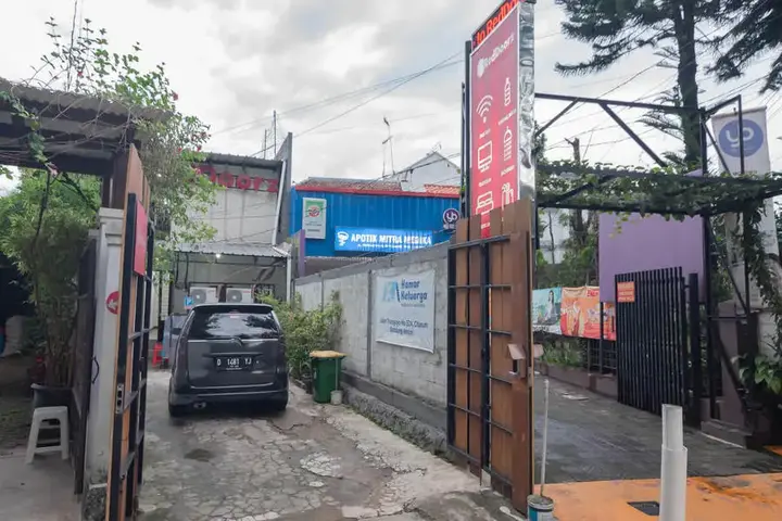 Бандунг: RedDoorz near Riau Junction Mall 2