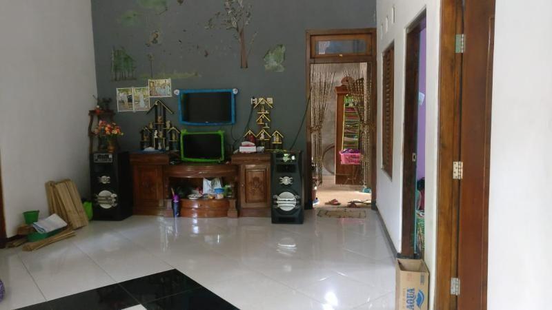 Батуретно: Yati Homestay