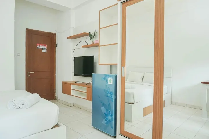 Депок: Rose Rooms @ Apartemen Margonda Residence by ZUZU