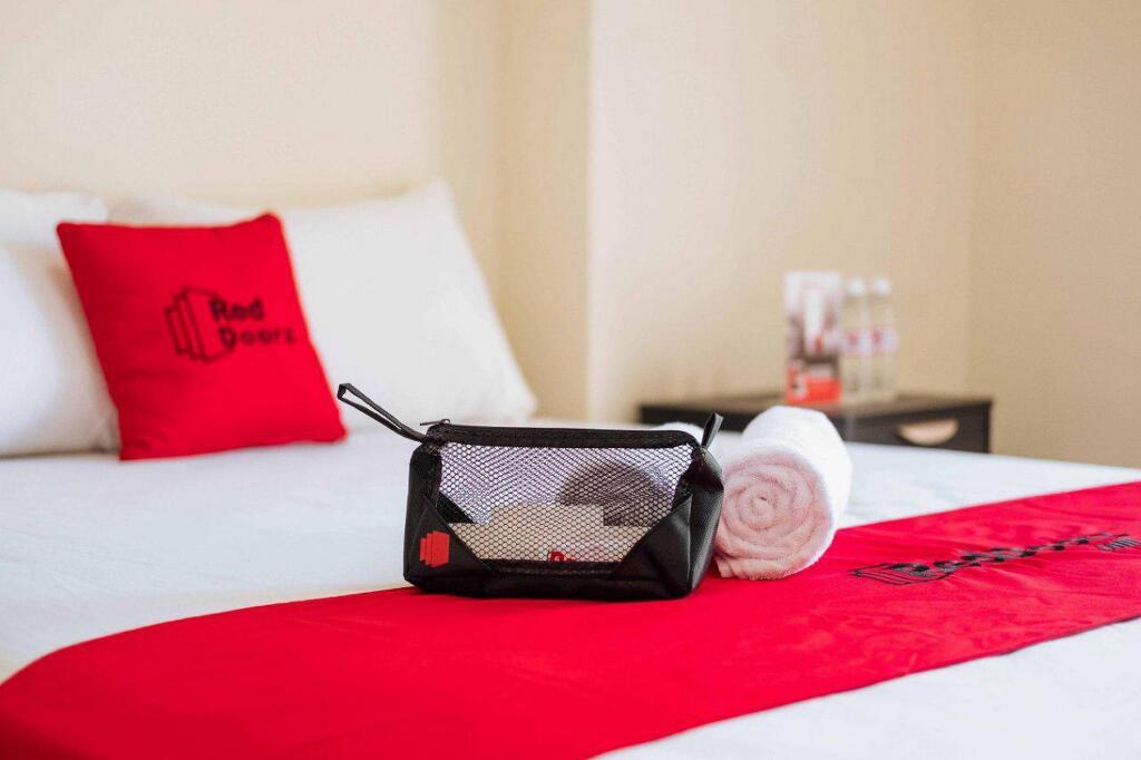 Палу: RedDoorz @ Brizky Hotel Palu