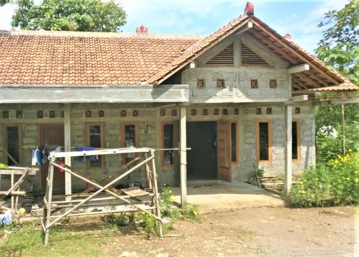 Батуретно: Homestay Sutriono Syariah