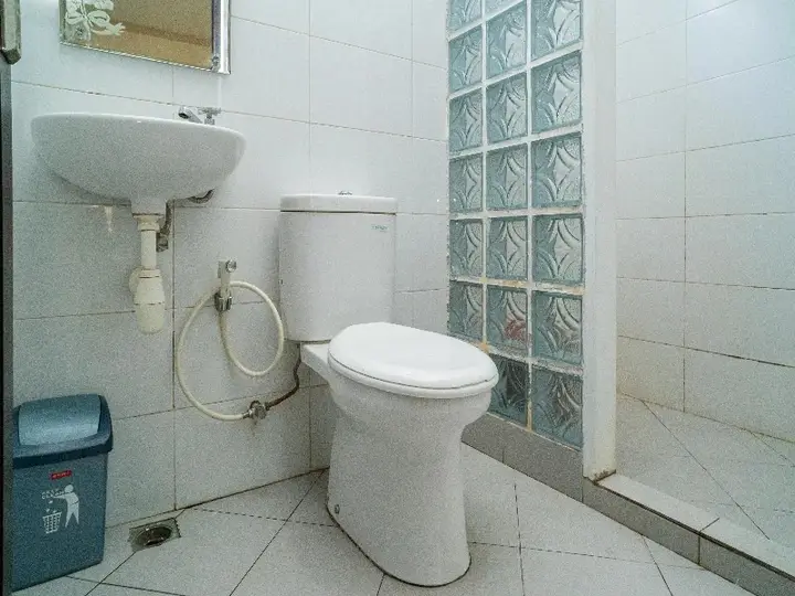 RedDoorz @ Wisma Pangrango — фото 5