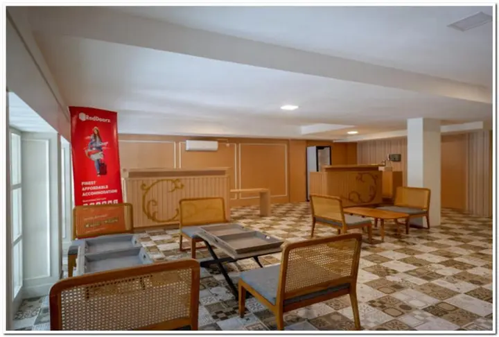 Семаранг: RedDoorz Plus @ Madukoro Raya Semarang