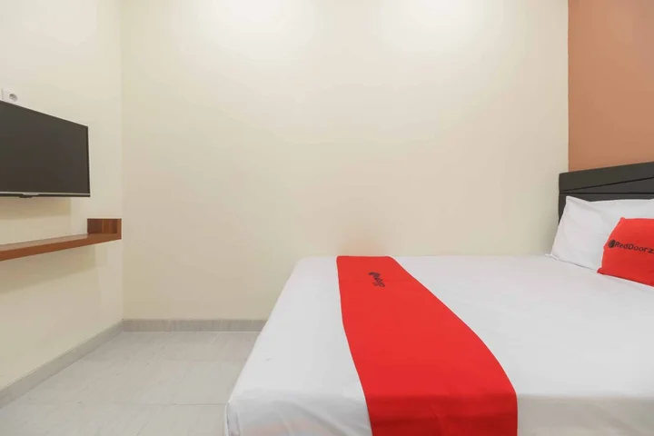 Тангеранг: RedDoorz Syariah near Summarecon Mall Serpong 2