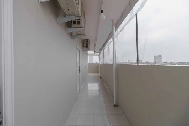 Тангеранг: RedDoorz Syariah near Summarecon Mall Serpong 2