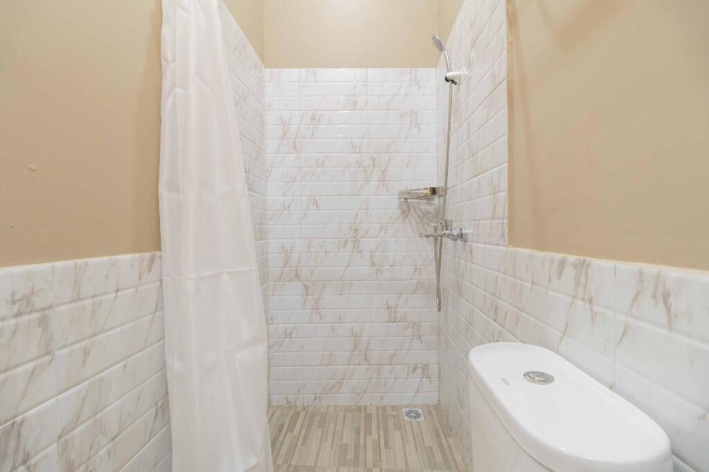 Тангеранг: RedDoorz Syariah near Summarecon Mall Serpong 2