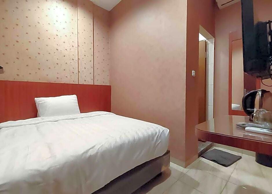 Медан: RedDoorz Plus @ Jalan Letda Sujono Medan 2