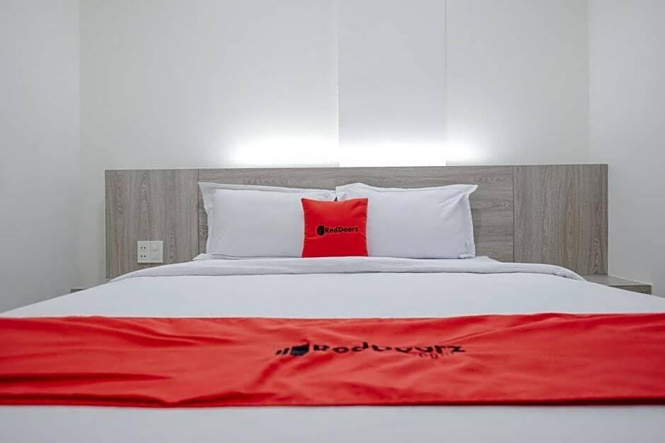 Медан: RedDoorz Plus @ Jalan Juanda Medan