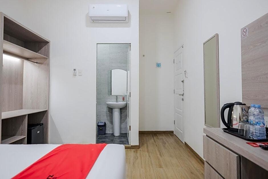 Медан: RedDoorz Plus @ Jalan Juanda Medan