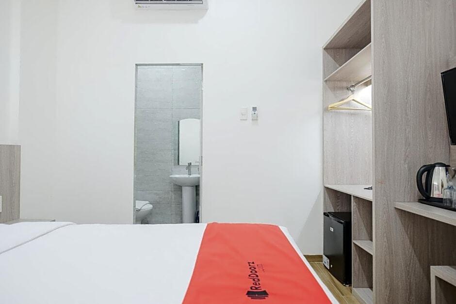 Медан: RedDoorz Plus @ Jalan Juanda Medan