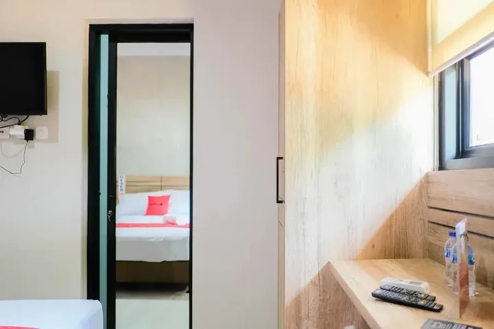 Депок: RedDoorz near Trans Studio Mall Cibubur 3