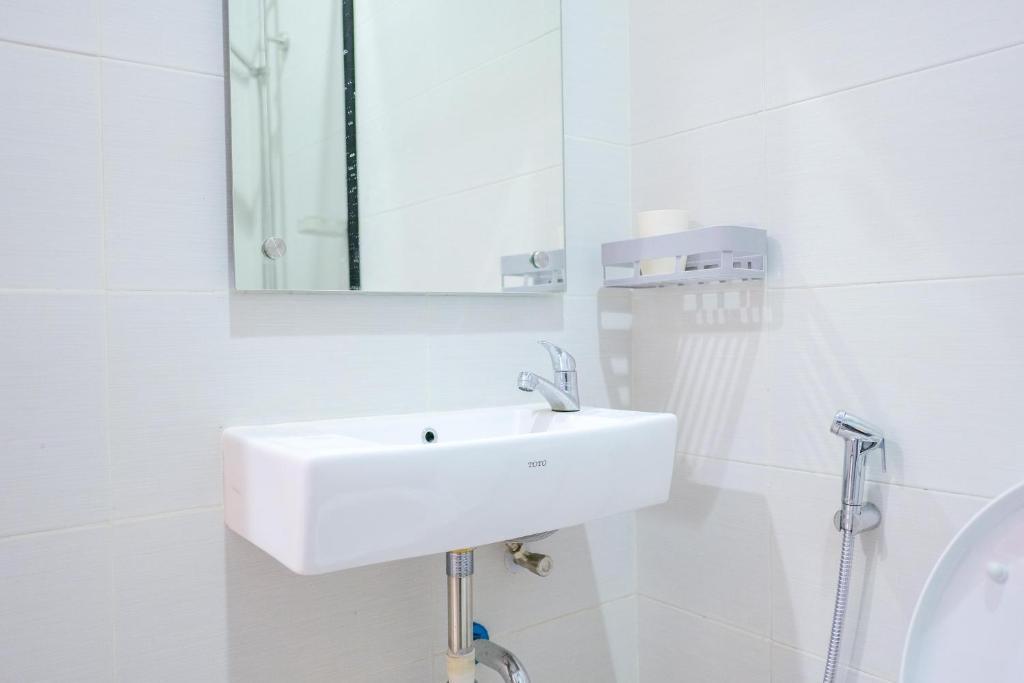 Депок: RedDoorz  near Trans Studio Mall Cibubur 3