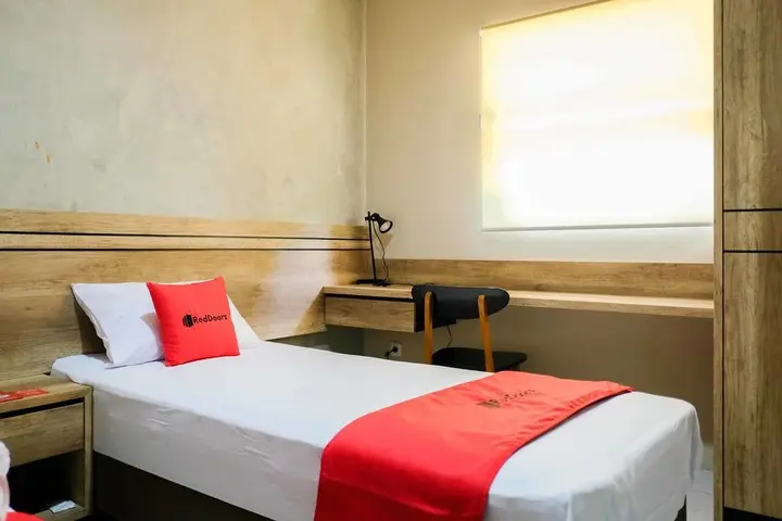 Депок: RedDoorz  near Trans Studio Mall Cibubur 3