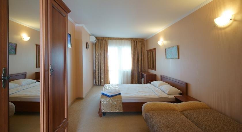 Николаевка: Semejnyij Guest House
