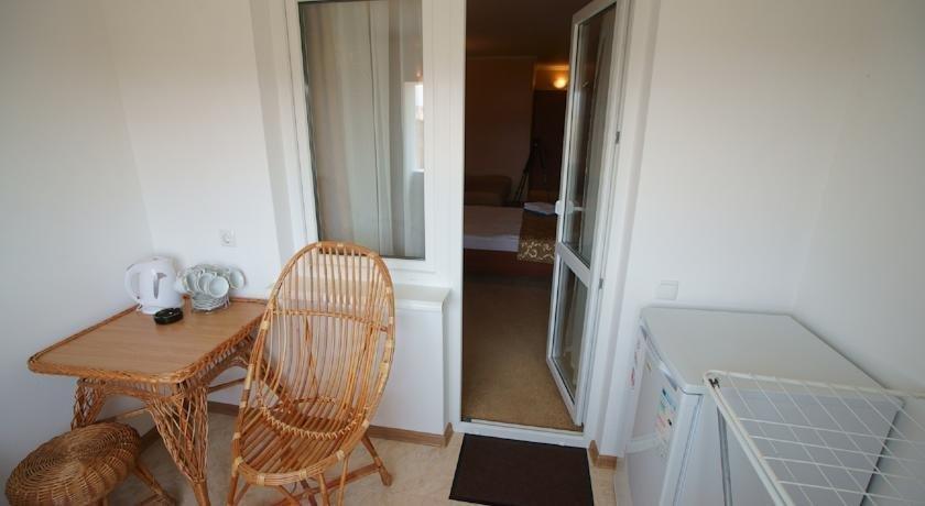 Николаевка: Semejnyij Guest House