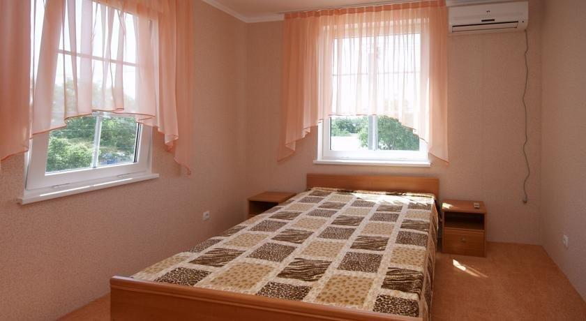 Николаевка: Semejnyij Guest House