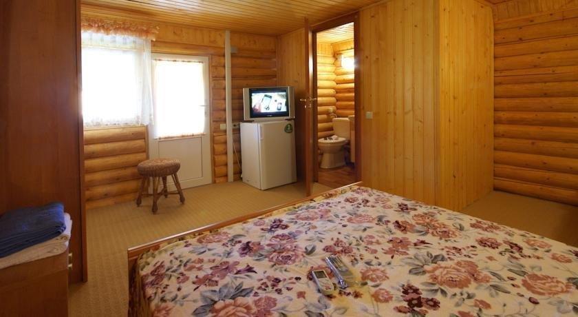 Николаевка: Semejnyij Guest House