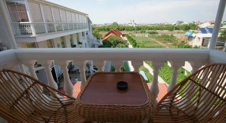 Николаевка: Semejnyij Guest House