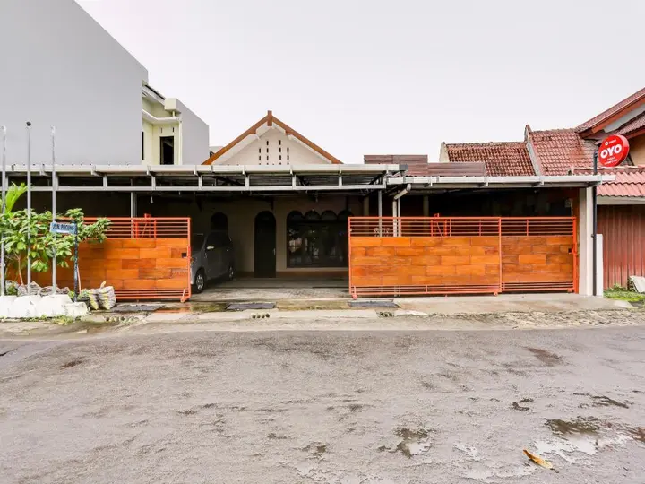 Депок: OYO 90095 Indah Homestay