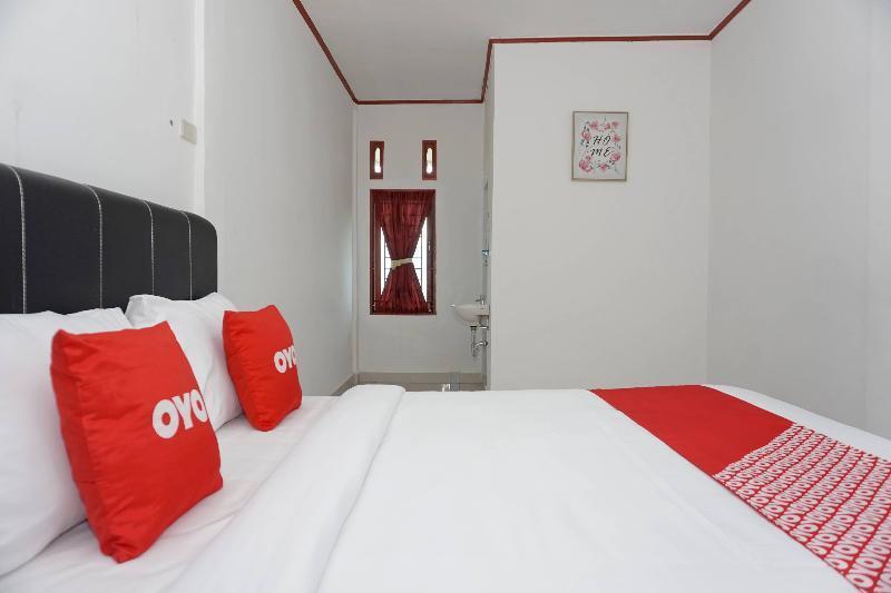 Озеро Тоба: OYO 2635 Ramos Inn