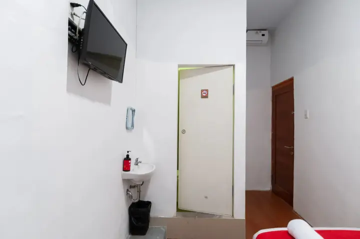 Медан: RedDoorz @ Jalan Asia Medan