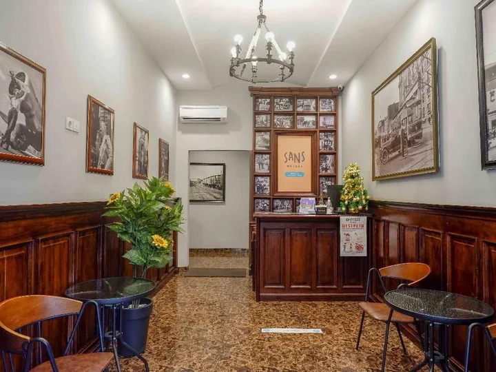 Семаранг: SANS Hotel Empress Simpang Lima