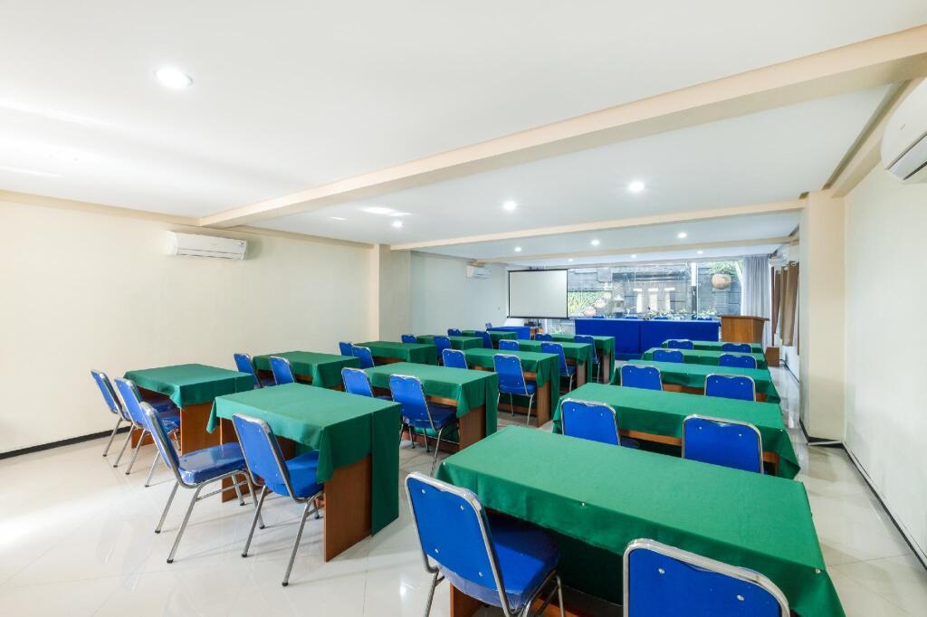 Чипанас: OYO 3809 Dalaga Biru Gedung 2