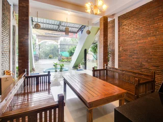 Боробудур: OYO 3355 Homestay Syariah Asyuban