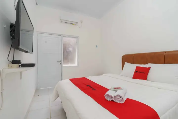 RedDoorz Syariah near Exit Toll Jatiwarna 2 — фото 4