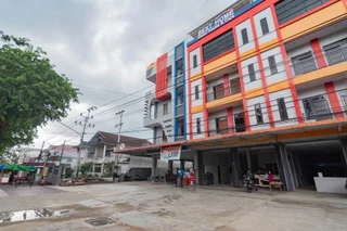 Понтианак: (not use) RedDoorz Plus Near Magister Universitas Tanjungpura