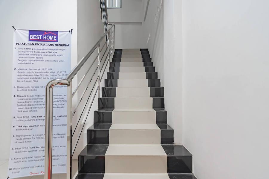Понтианак: (not use) RedDoorz Plus Near Magister Universitas Tanjungpura