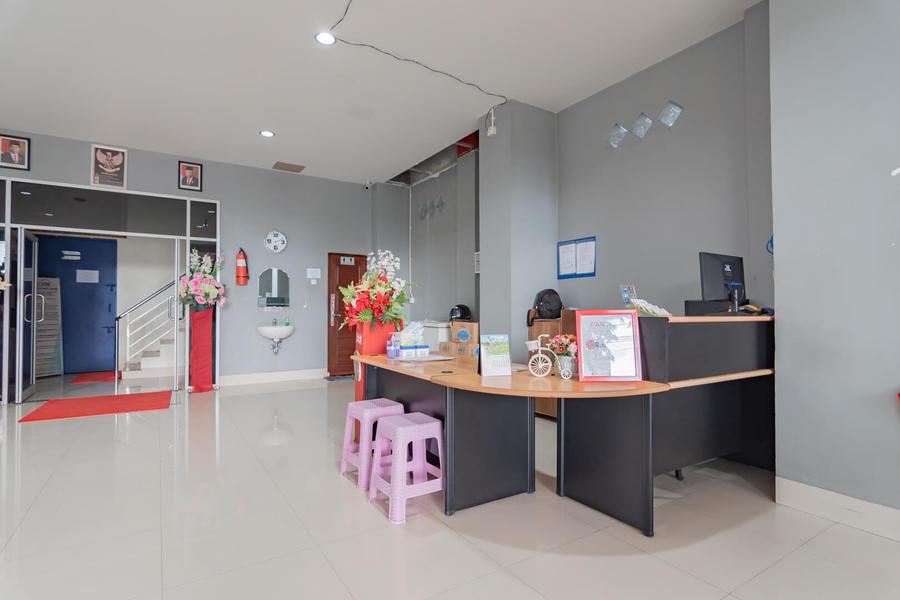 Понтианак: (not use) RedDoorz Plus Near Magister Universitas Tanjungpura