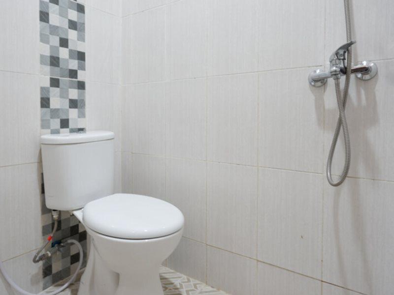 Семаранг: RedDoorz @ Jalan Majapahit Semarang