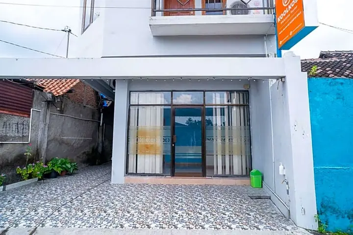 Сукохарджо: KoolKost near Jalan Adi Sucipto Solo