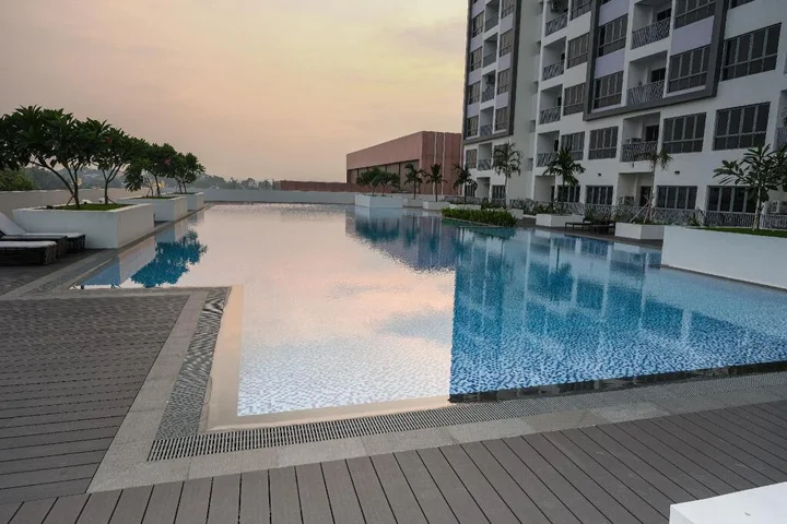 Батам: LOVINA 6-12 at Harbour Bay Residences