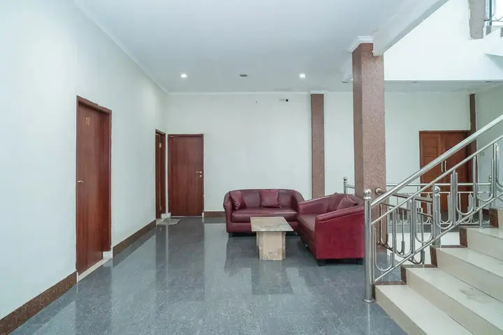 Тангеранг: Hotel Transit Nusa Indah RedPartner
